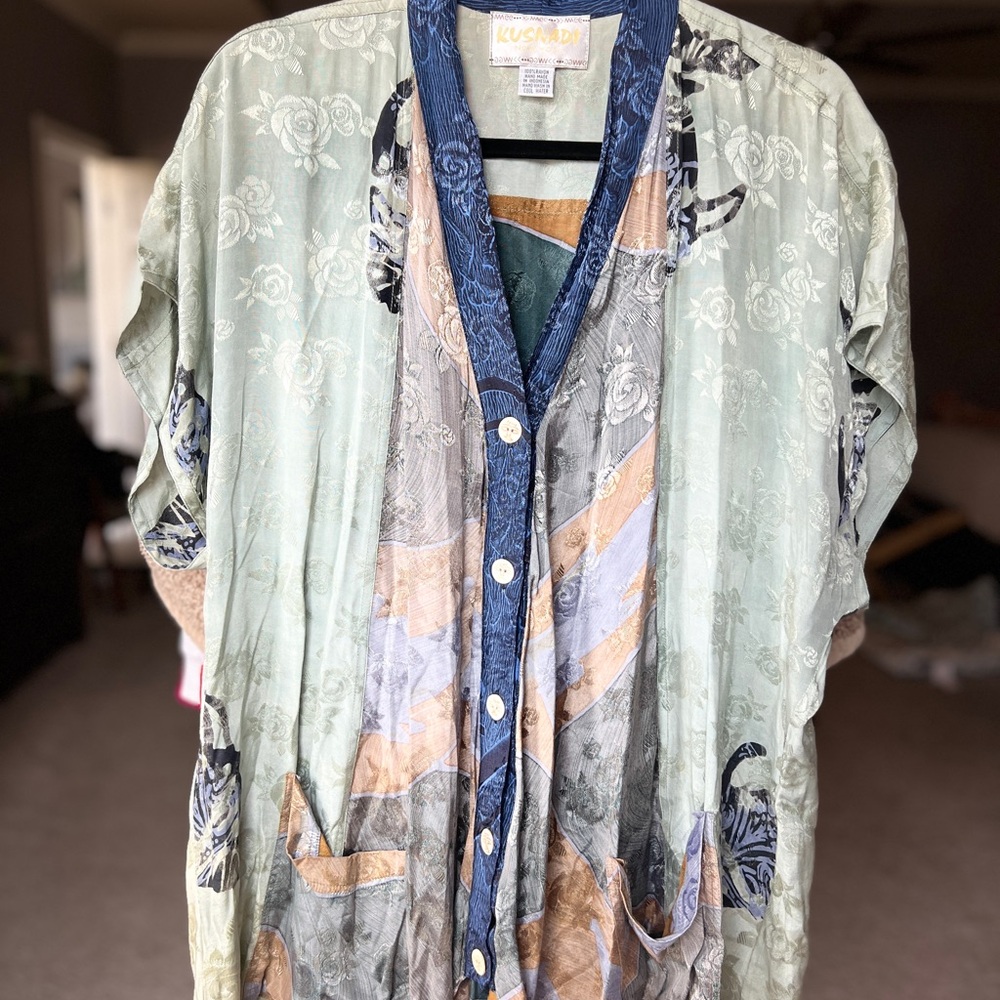 Kudnadi New York Multicolor Button Down Shirt